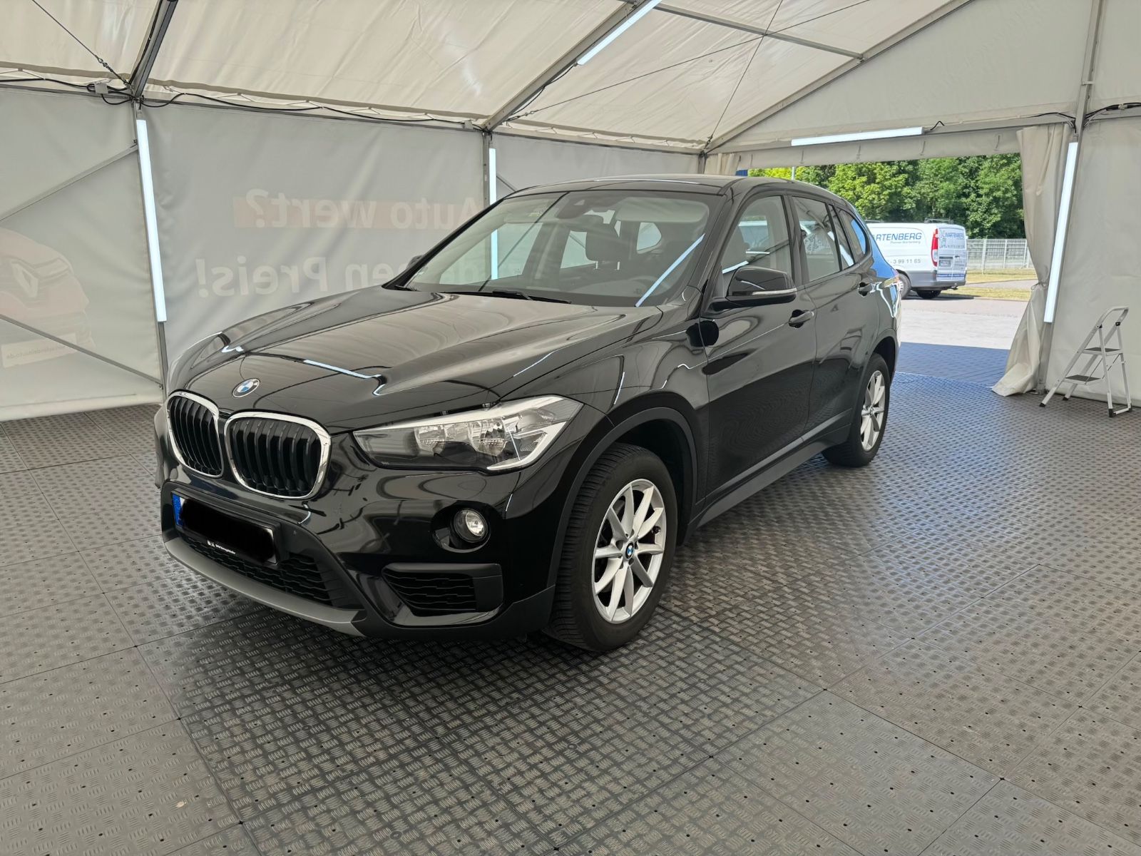 BMW BMW X1 sDrive18i | Navi | AHK | Unfallfrei 