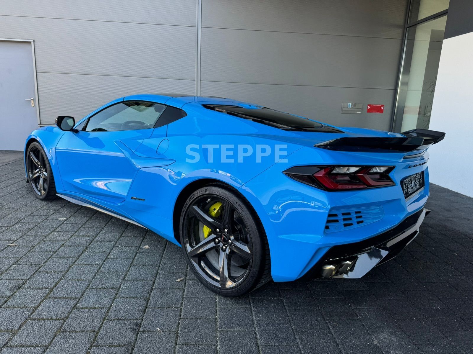 Corvette C8 E-Ray 6,2 3LZ Coupe EU-Mod. Carbon Wheels