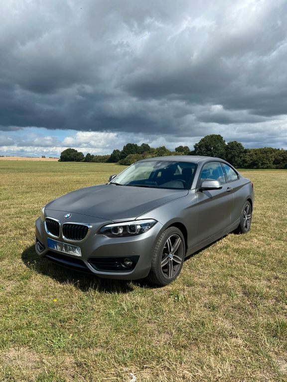 Image of BMW 218