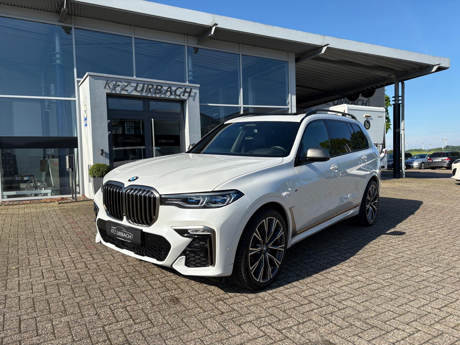 BMW X7 M50 d Sky-Pano Head-Up AHK Harman softclose