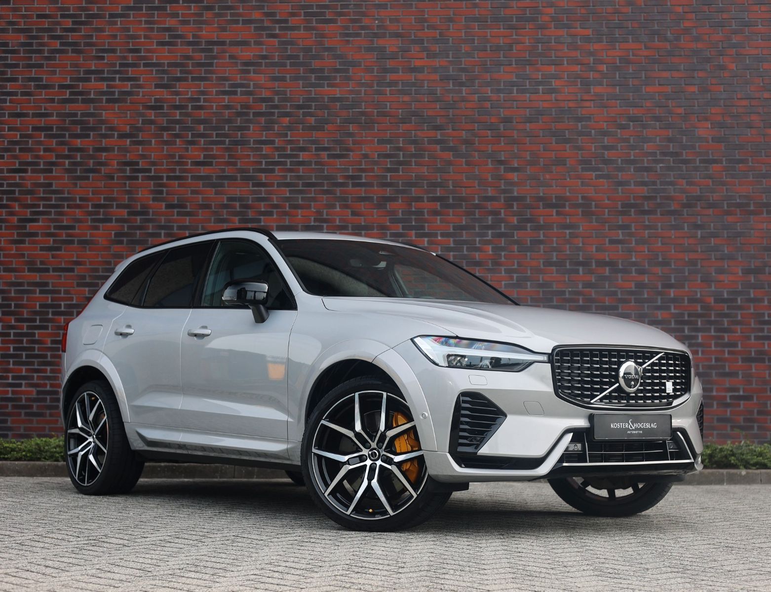 Volvo XC60 T8 AWD Polestar Engineered