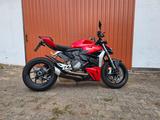 Ducati Streetfighter V2 - DUCATI ST2