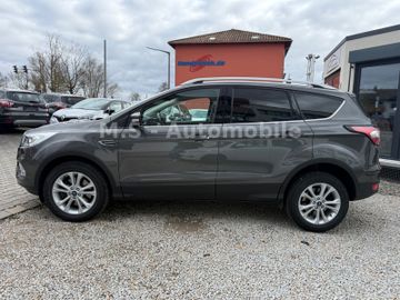 Ford Kuga - 2