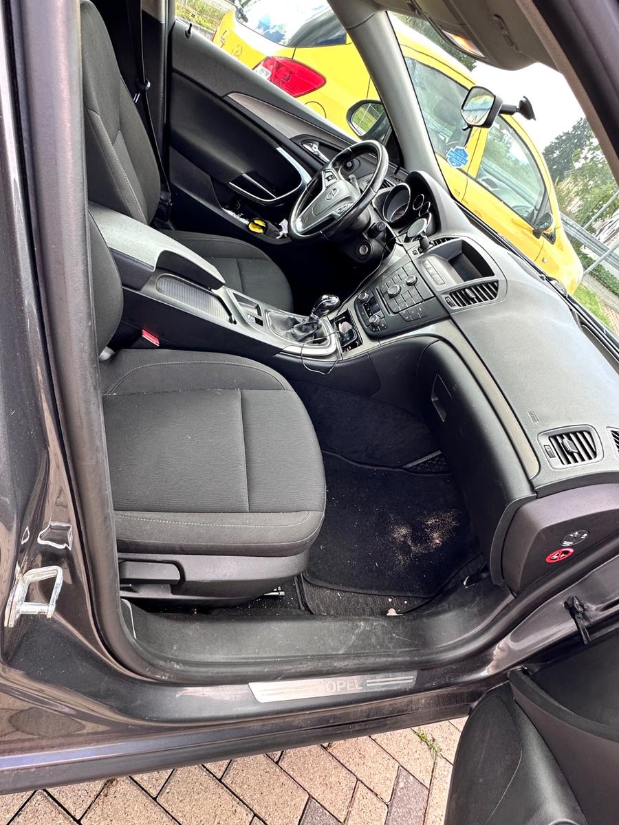 Opel Insignia Sports Tourer 2.0 Neu Tüv