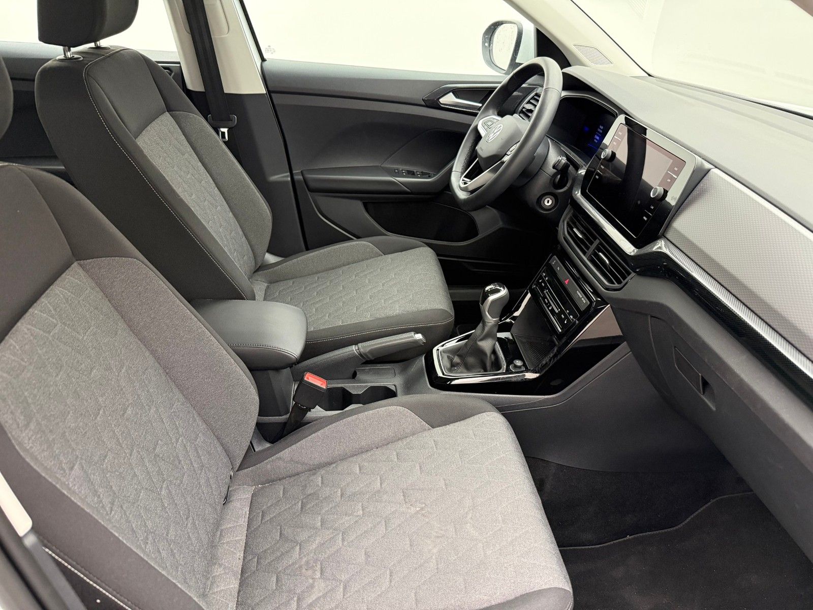 Volkswagen T-Cross 1.0 TSI Life 116PS 6-Gang IQ.Drive EA8 imagem 3