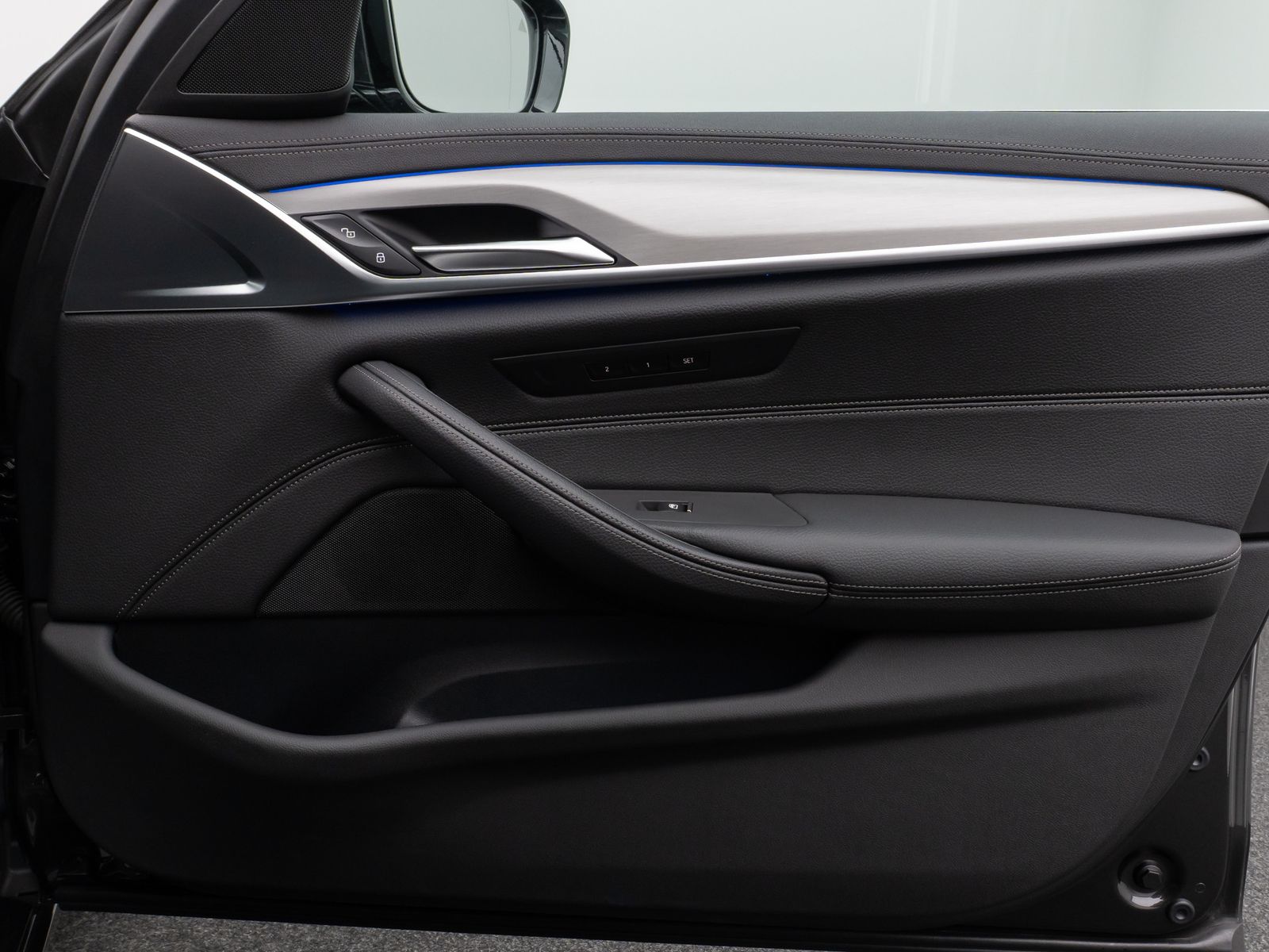 Fahrzeugabbildung BMW 540i xD LuxuryLine Panorama Laser Kamera SoftCL