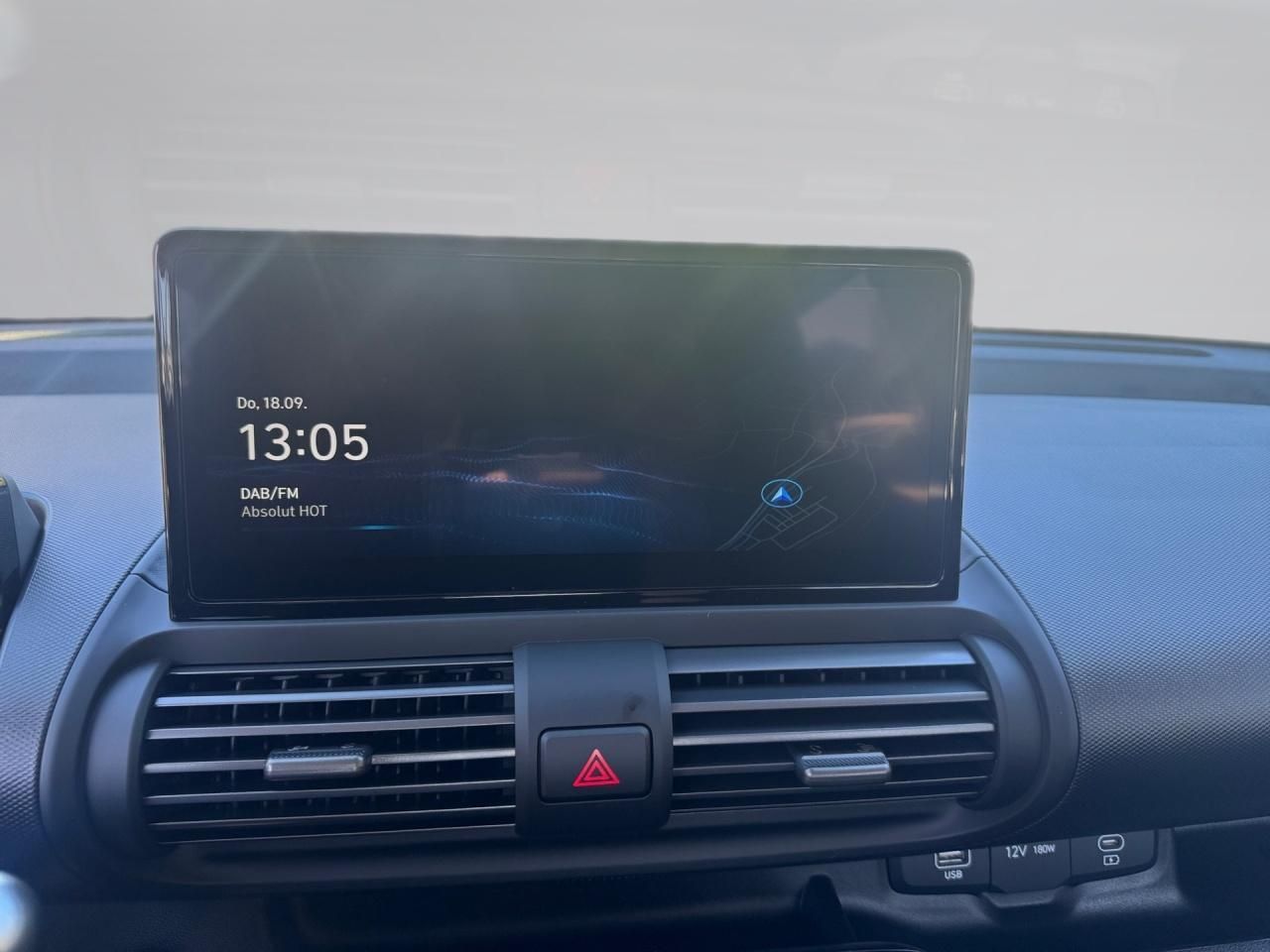 Fahrzeugabbildung Hyundai INSTER SELECT ACC AUT Fernlichtass. Kam. KeyLess
