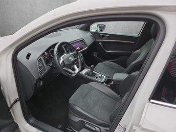 Fahrzeugabbildung SEAT Ateca Xperience 2.0 TDI AHK Panorama Klima Navi