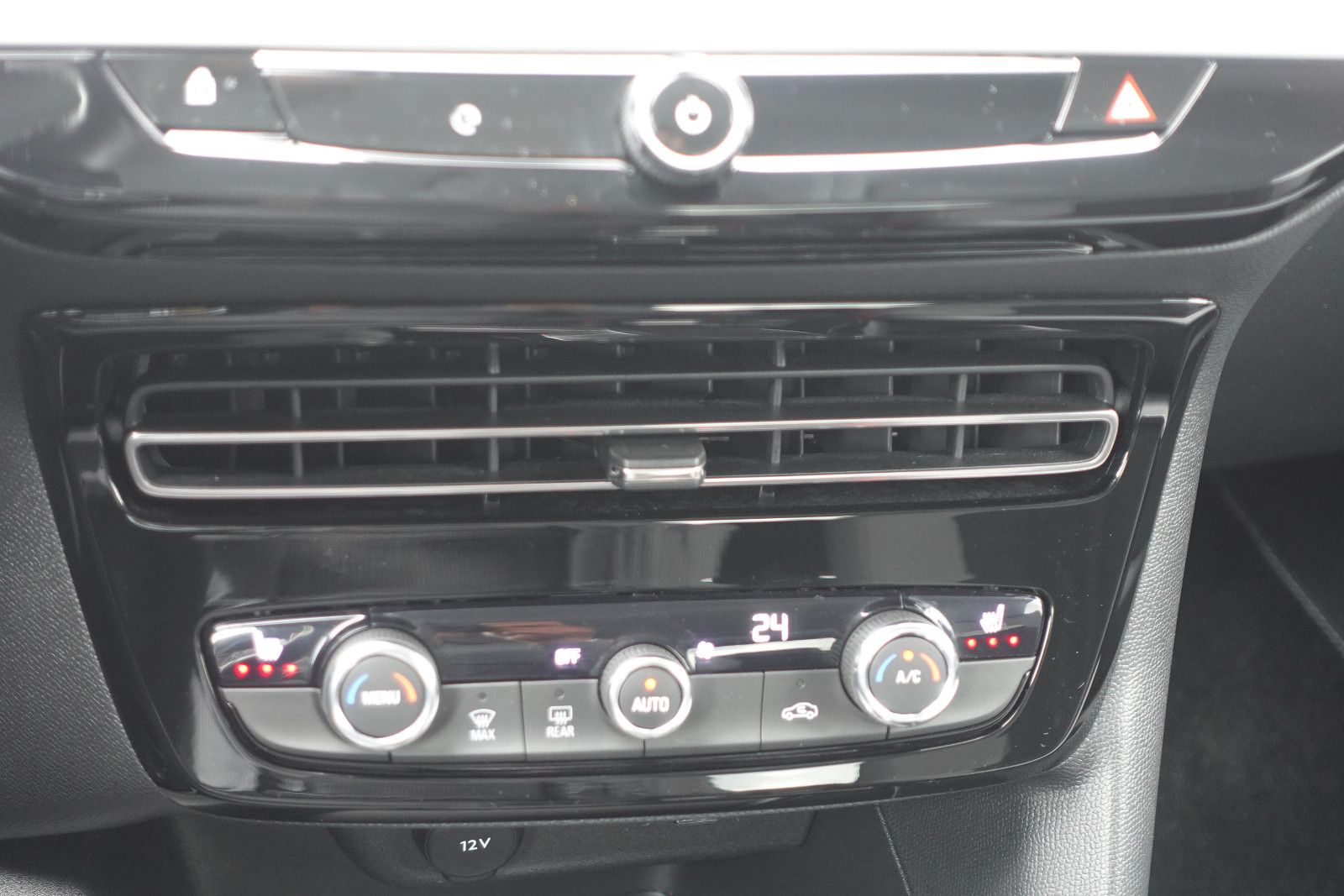 Fahrzeugabbildung Opel Mokka-e Elegance,Navi,Kamera,Sitzhzg,Allwetter