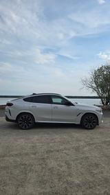 BMW X6 M50 LASER-GARANTIE-HUD-H&K-360° - BMW X6 M50 aus 2020