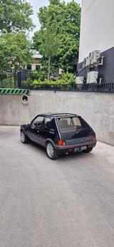 Peugeot 205 GTI Classique Sport N° 144/200 - schwarze Peugeot 205