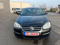 Volkswagen Jetta 1.6 FSI *BBS Felgen*