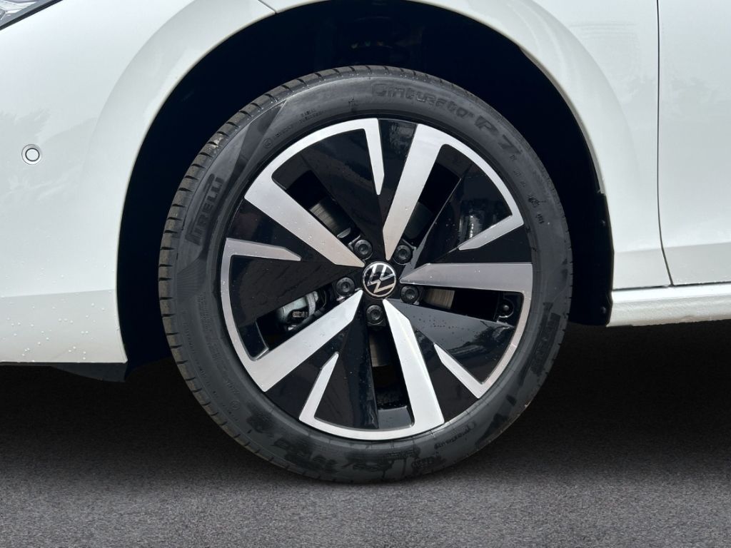 Volkswagen Passat Variant - Bild 11