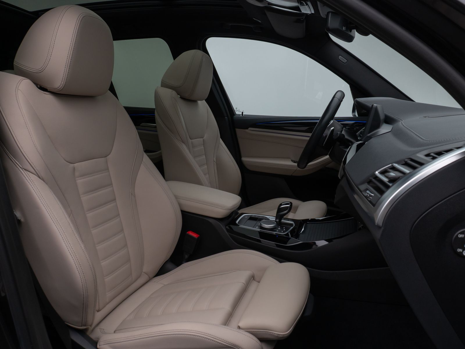 Fahrzeugabbildung BMW X3 M40i  Panorama Kamera HUD DAB H/K Komfort 20"