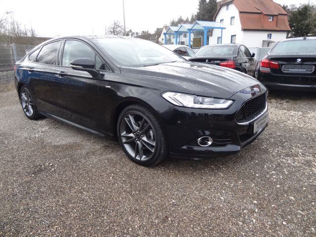Fahrzeugabbildung Ford Mondeo Lim. ST-Line/LED/Leder/Pano/Navi/67.500km