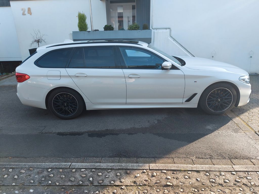 Image of BMW 520