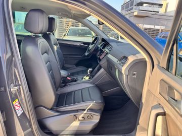 Volkswagen Tiguan - 11