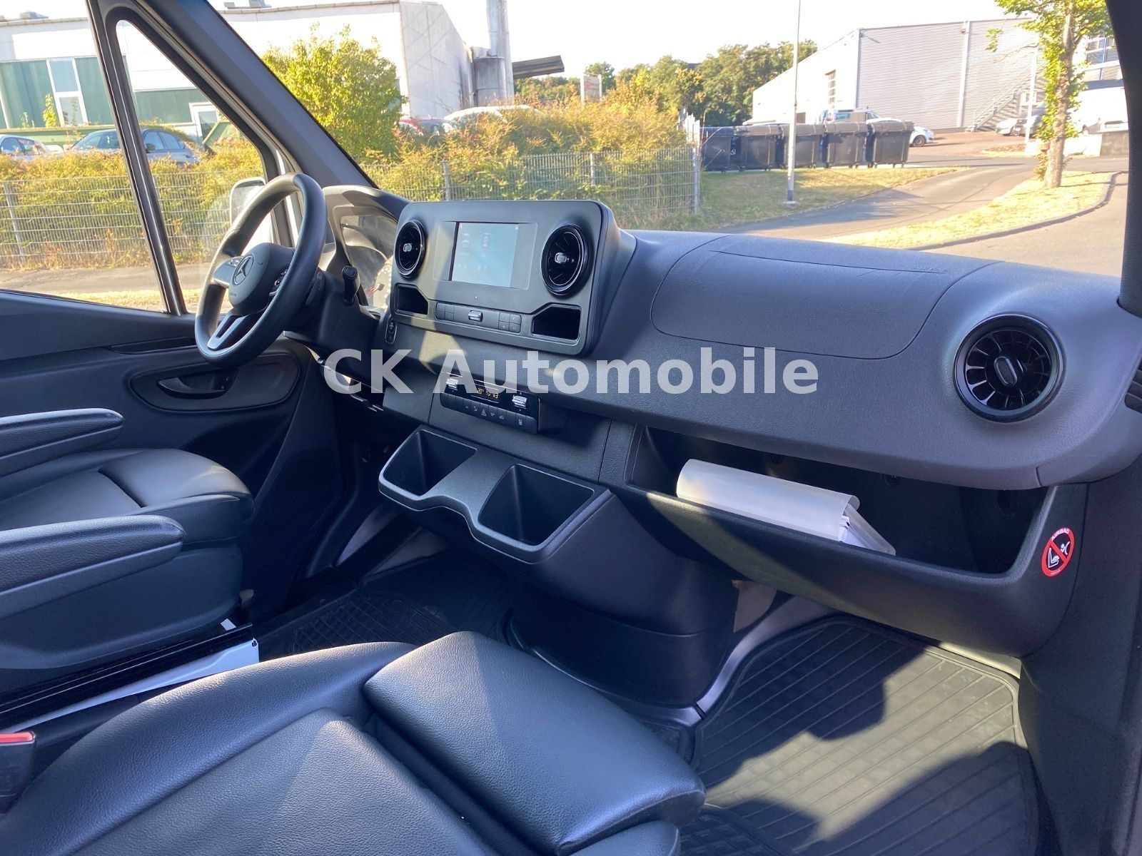 Fahrzeugabbildung Mercedes-Benz Sprinter III Kasten 316 RWD Mixto Autom./5 Sitze