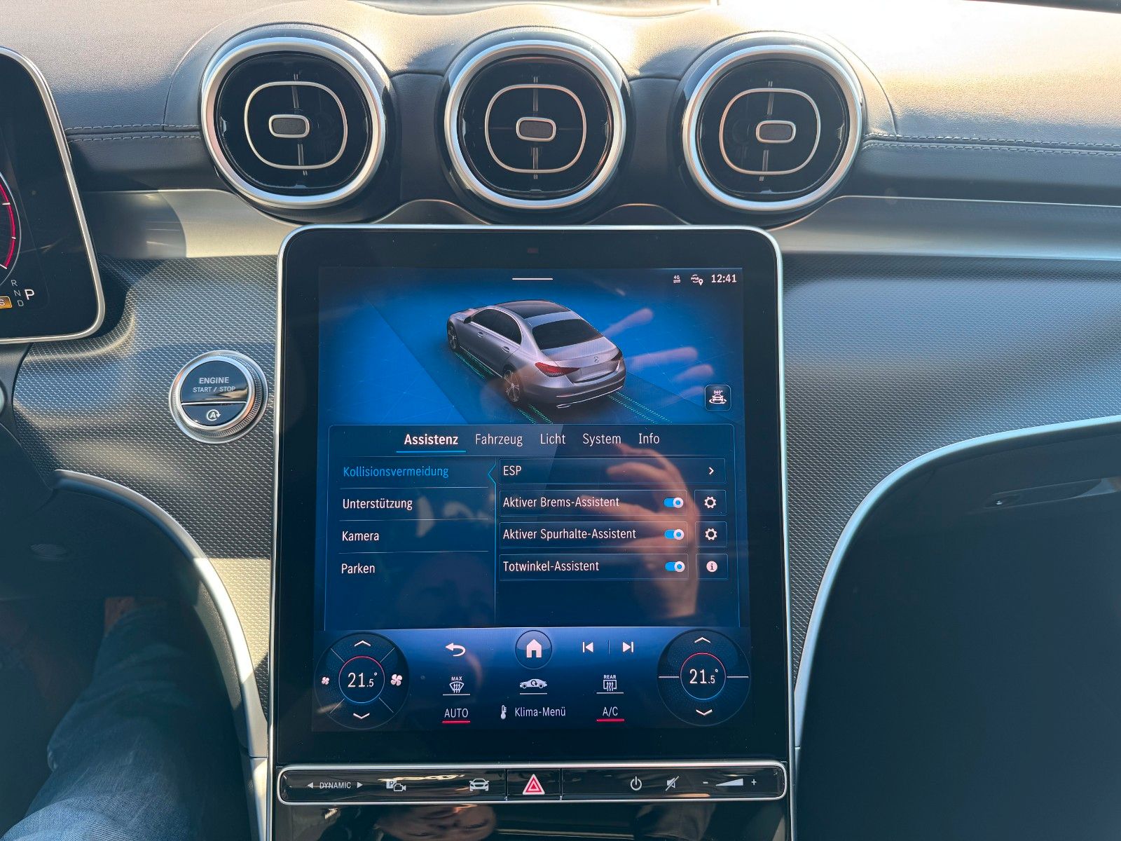 Fahrzeugabbildung Mercedes-Benz C 220d AMG+Burmester+ESD+RKamera+Night+TotW