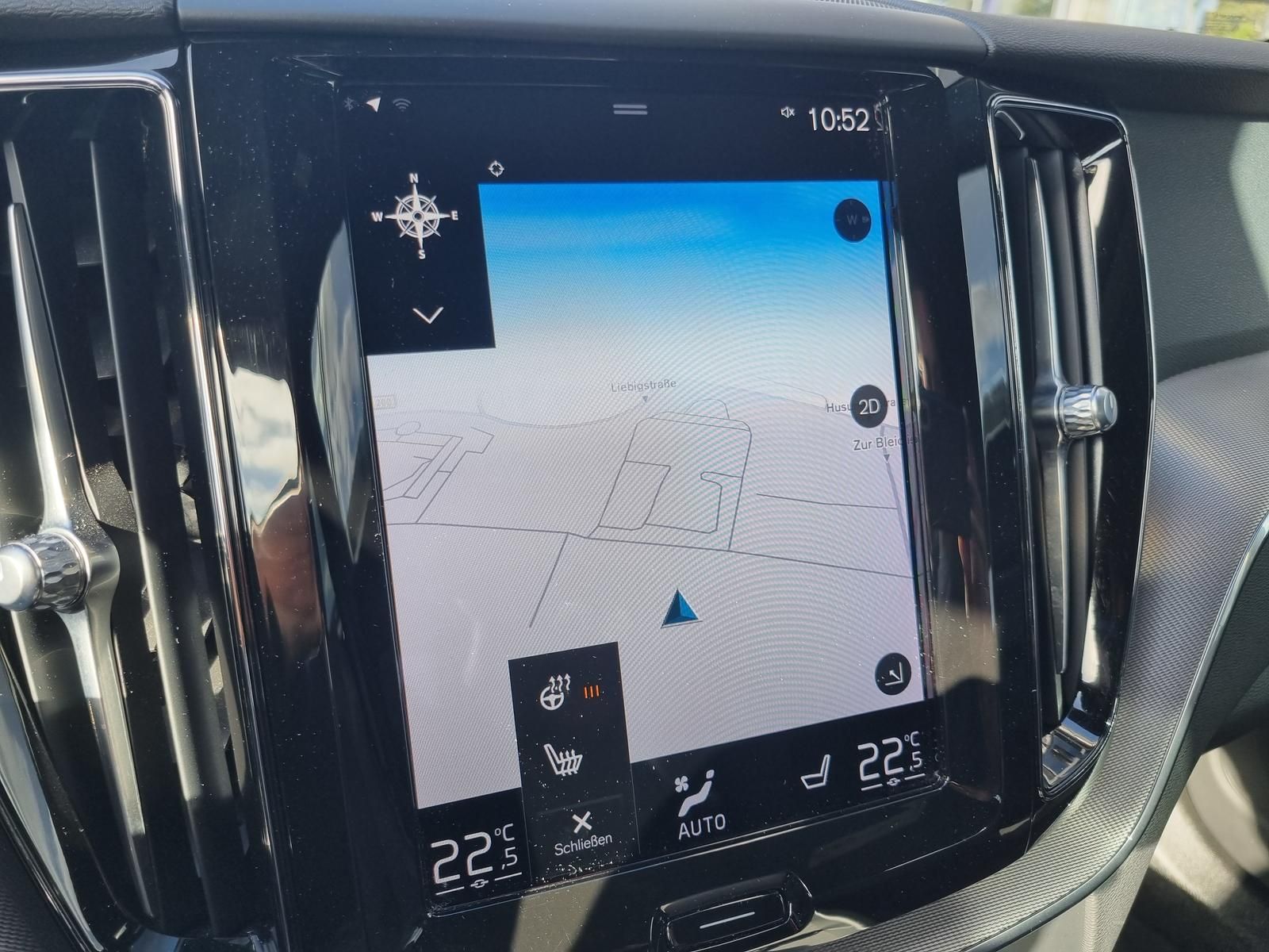 Fahrzeugabbildung Volvo XC60 B4 D R-Design