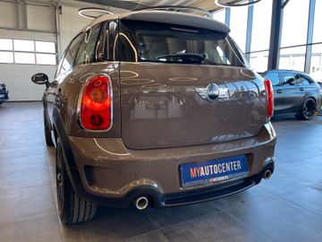 MINI Cooper SD Countryman *PANO*PDC*NAVI*BI-XENON*