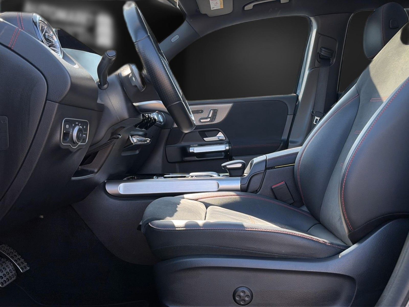 Mercedes-Benz EQB 350 AMG ALLRAD Pano 360 Burmesz Distro 96%SO foto 14