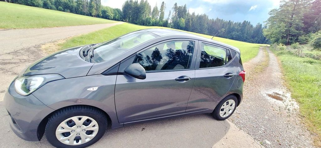 Image of Hyundai i10