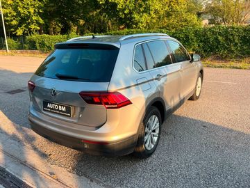 Volkswagen Tiguan - 2