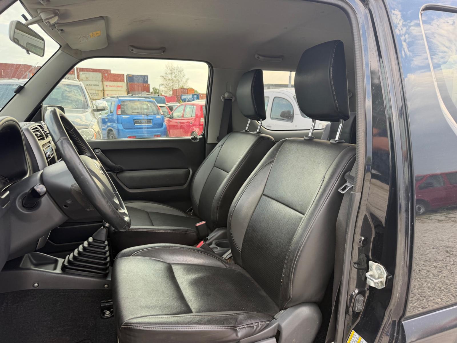 Suzuki Jimny Ranger Style Allroad 1.3 84ch - 1 ère main - Climatisation - Attelage - Sièges chauffants