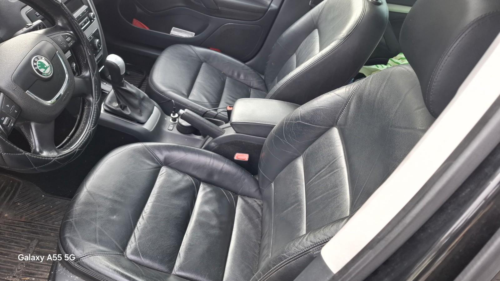 Skoda Octavia 2010 — photo 12
