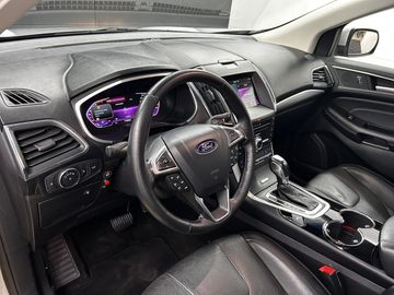 Ford Edge - 8