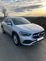 Mercedes-Benz GLA 180 GLA Progressive | Ga... - Mercedes-Benz GLA 180 aus 2021