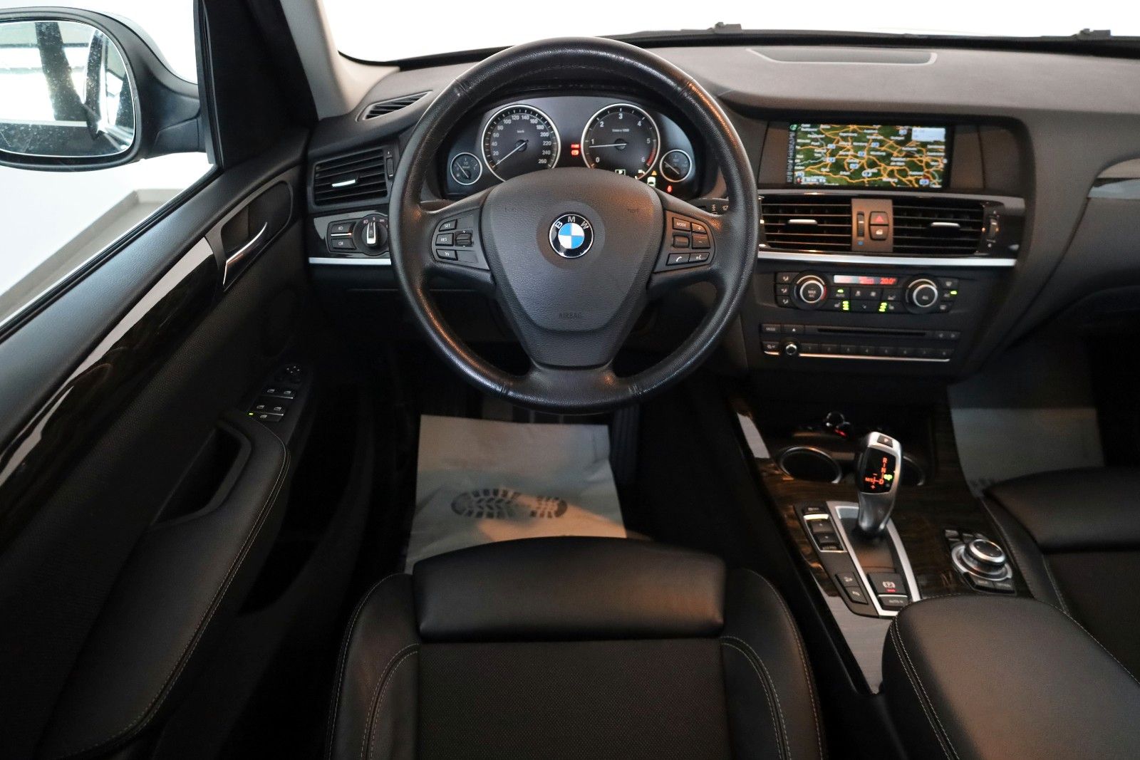 Fahrzeugabbildung BMW X3 xDrive 20d, X line,T.Leder,Navi,SH,Kamera,AHK