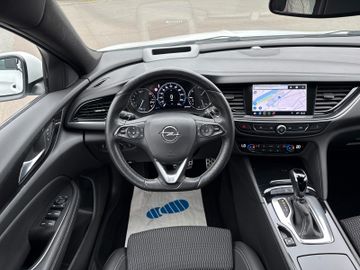 Opel Insignia - 12