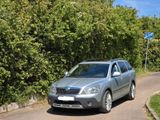 Skoda Octavia 2.0 TDI / DSG / 4x4 / Scout ... - Skoda aus 2011: Scout