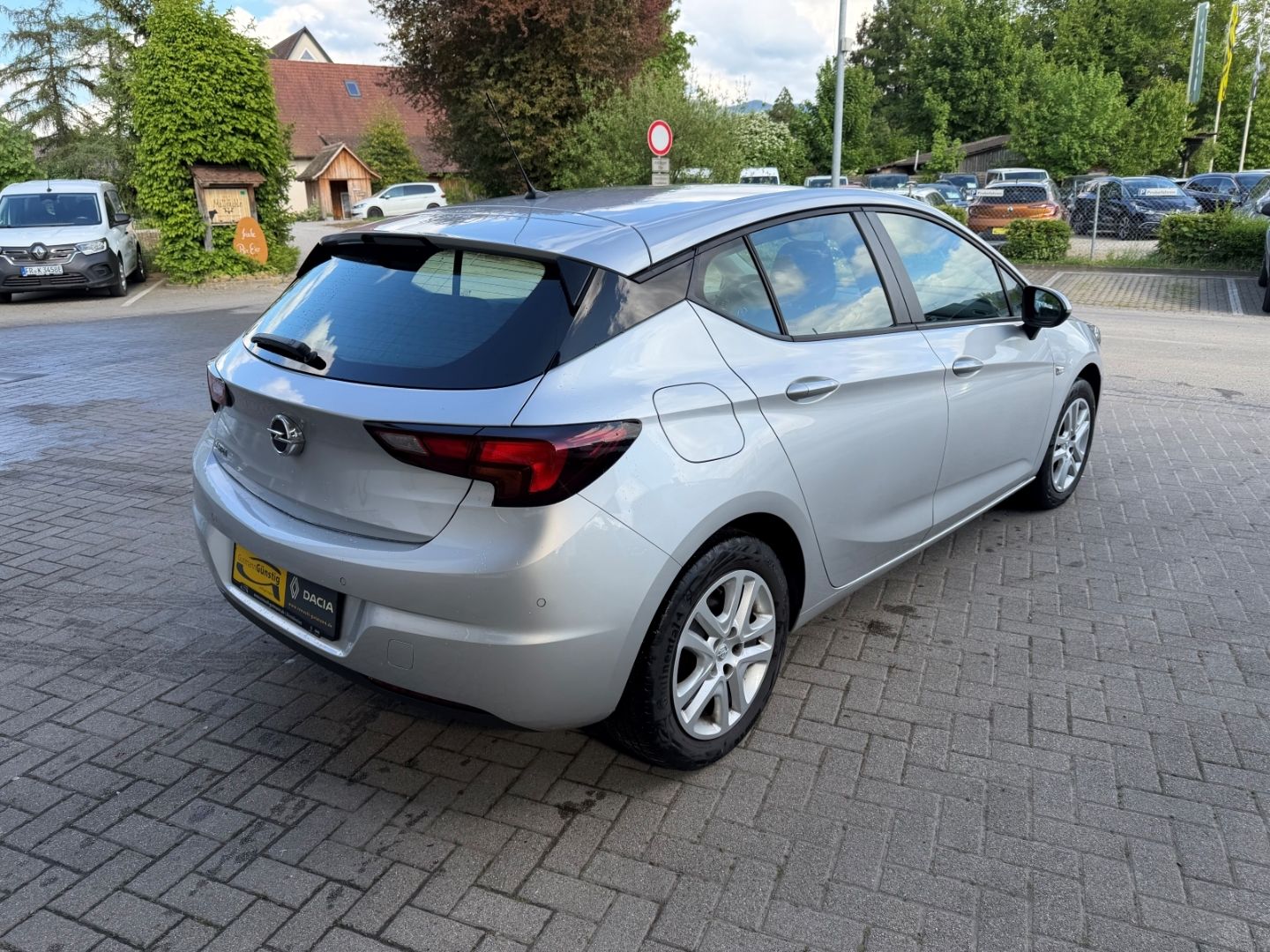 Fahrzeugabbildung Opel Astra K Edition Start Stop 1.2 Turbo EU6d LED Ap