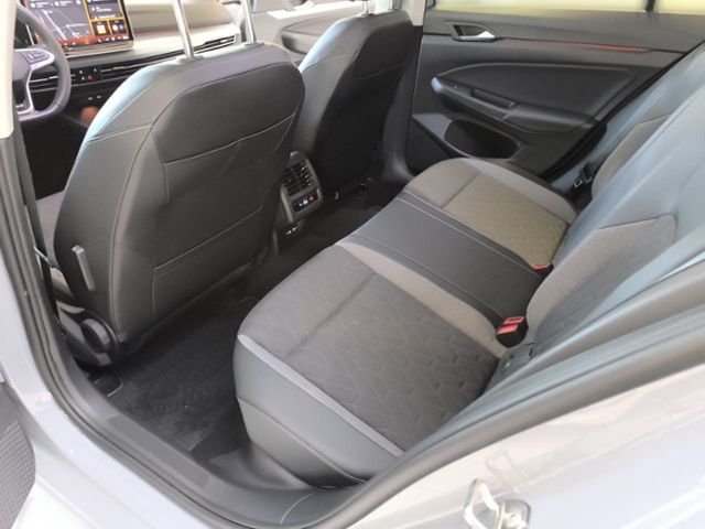Fahrzeugabbildung Volkswagen Golf Variant 2.0 TDI DSG Goal AHK GJR NAVI AREA-