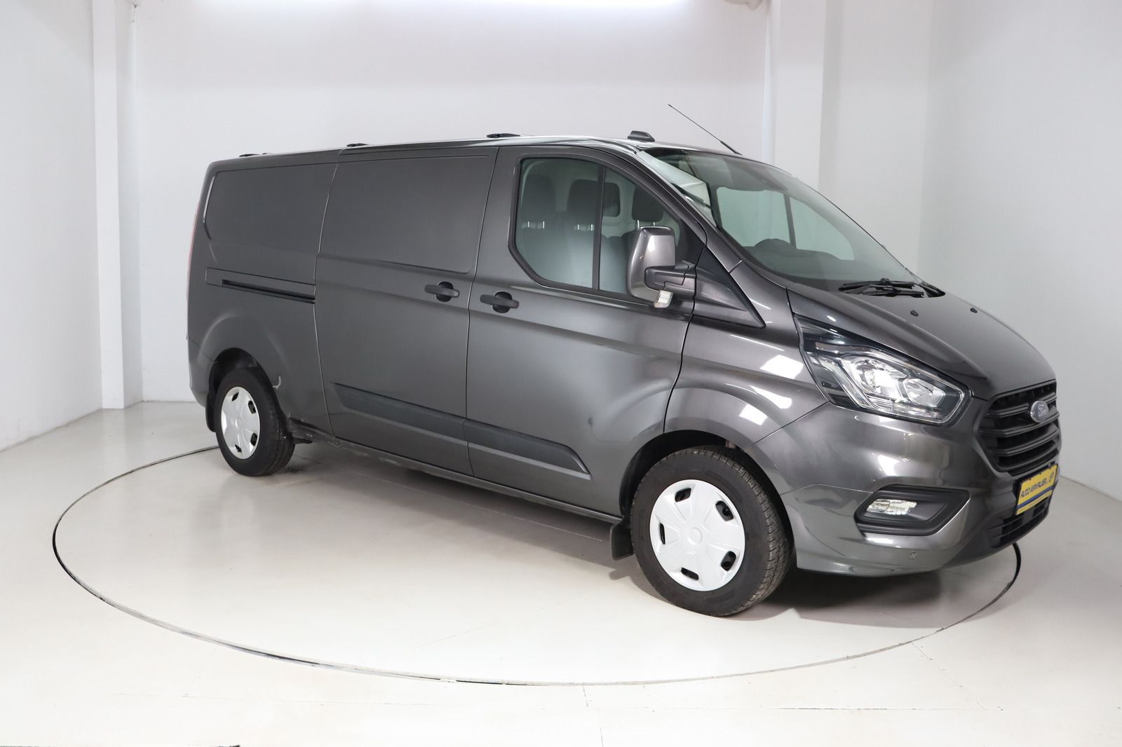 Fahrzeugabbildung Ford Transit Custom Kasten * L2 * Lang * AHK * PDC