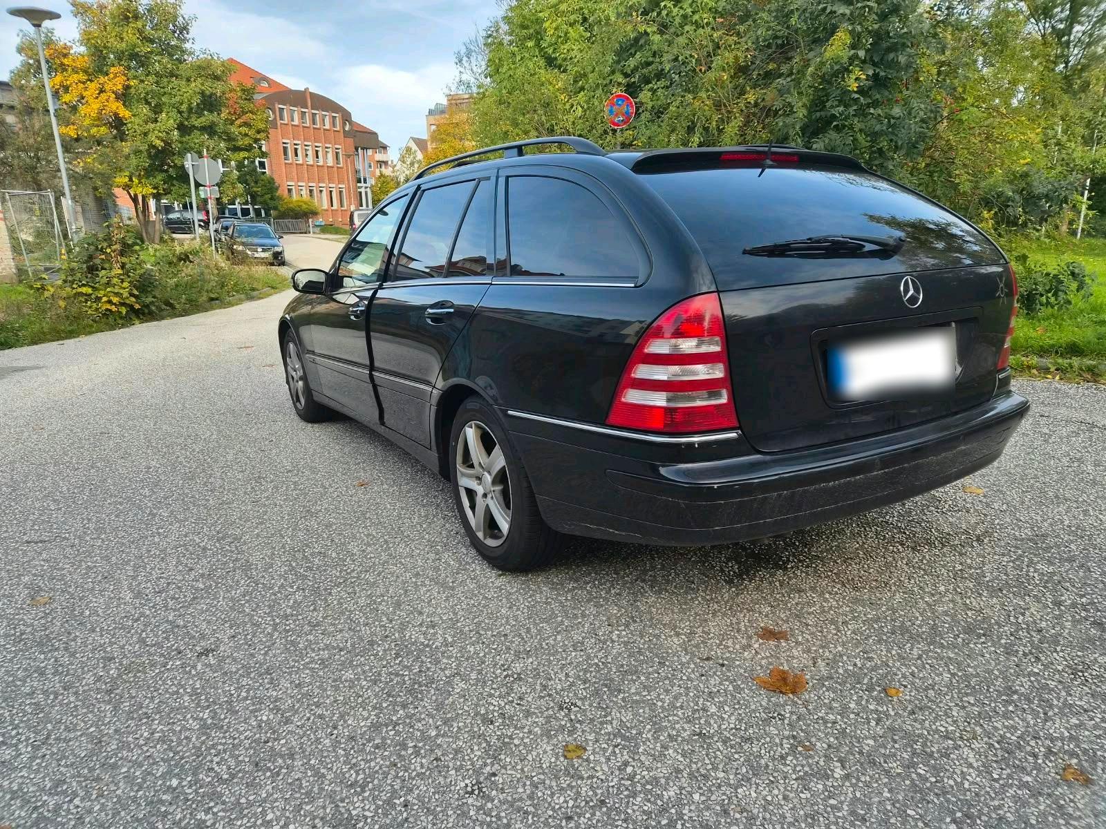 Mercedes-Benz C230 2006 — photo 11
