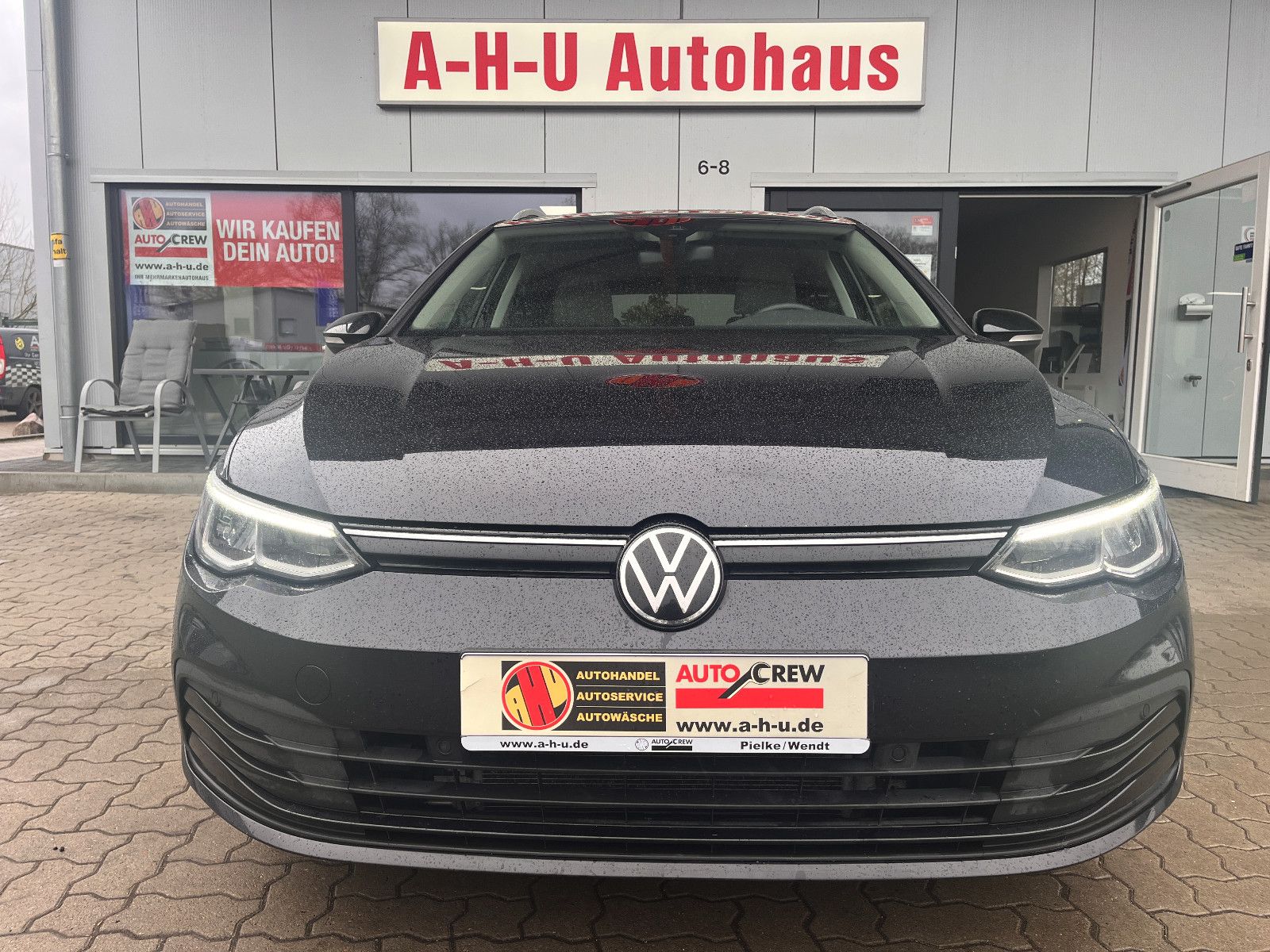 Fahrzeugabbildung Volkswagen Golf VIII Variant Life