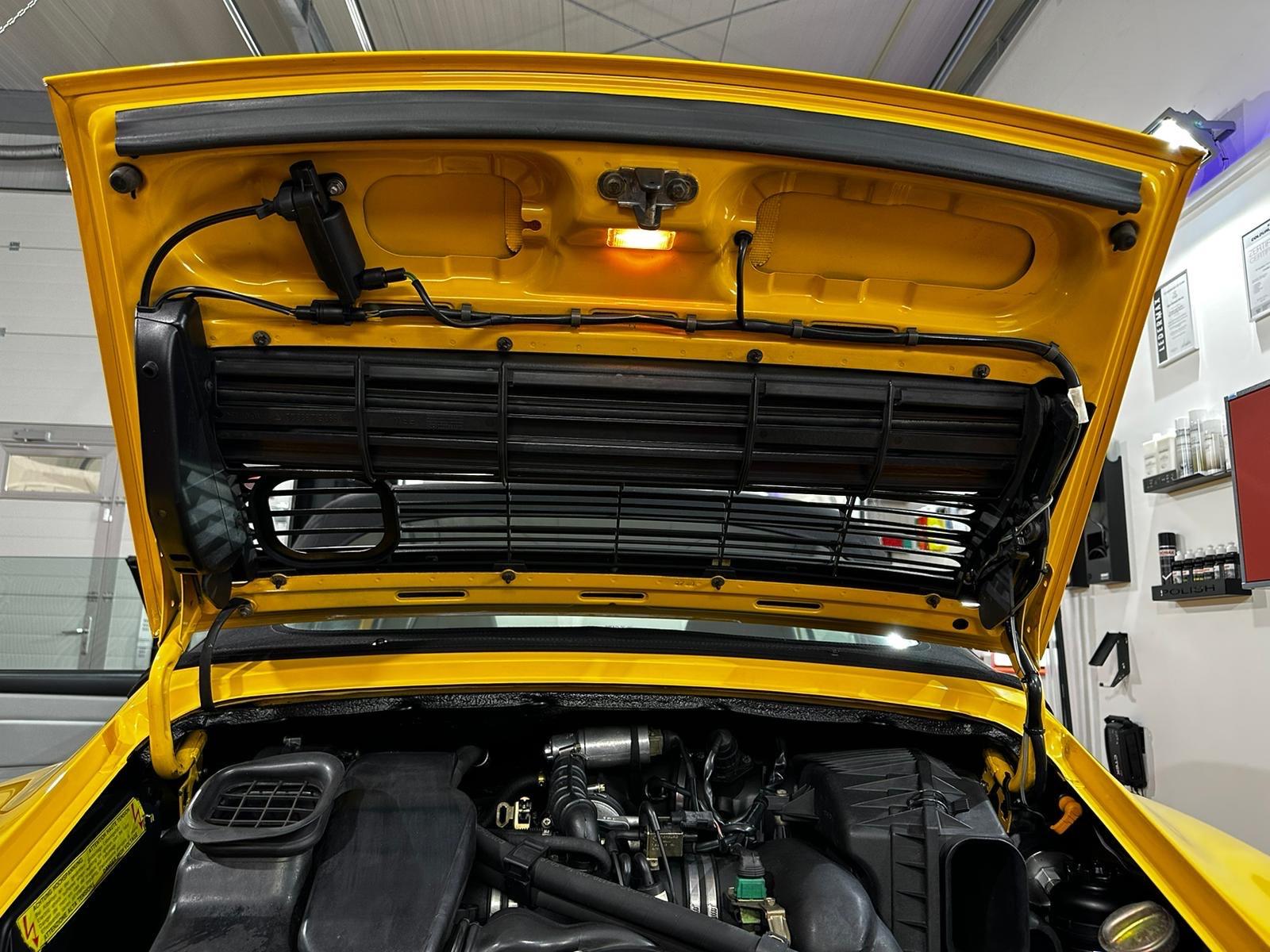 Porsche 993 Carrera Cabriolet
