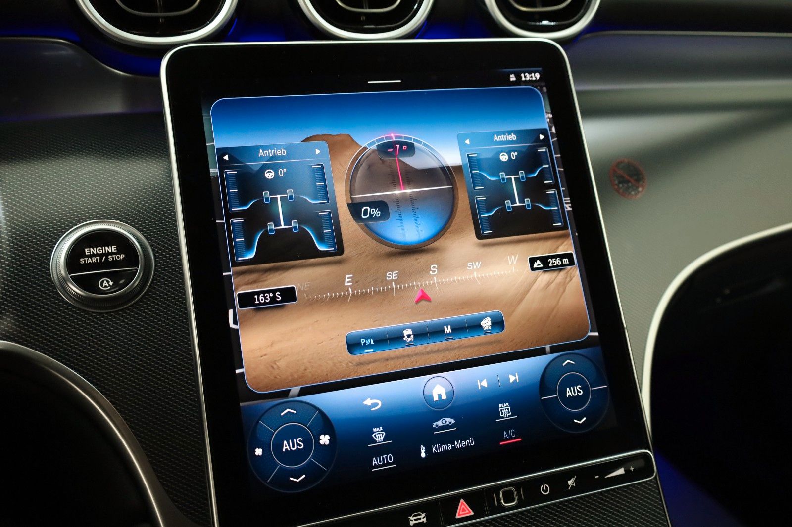 Fahrzeugabbildung Mercedes-Benz GLC 220d 4M Avantgarde,Leder,Navi,ACC,ParkPak+WR