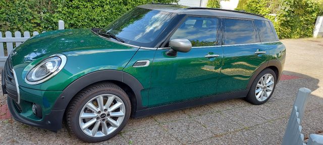 MINI Cooper Clubman Cooper Essential Trim Automat...