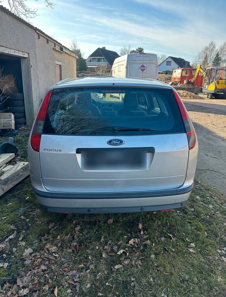 Ford Focus 2005 — photo 7