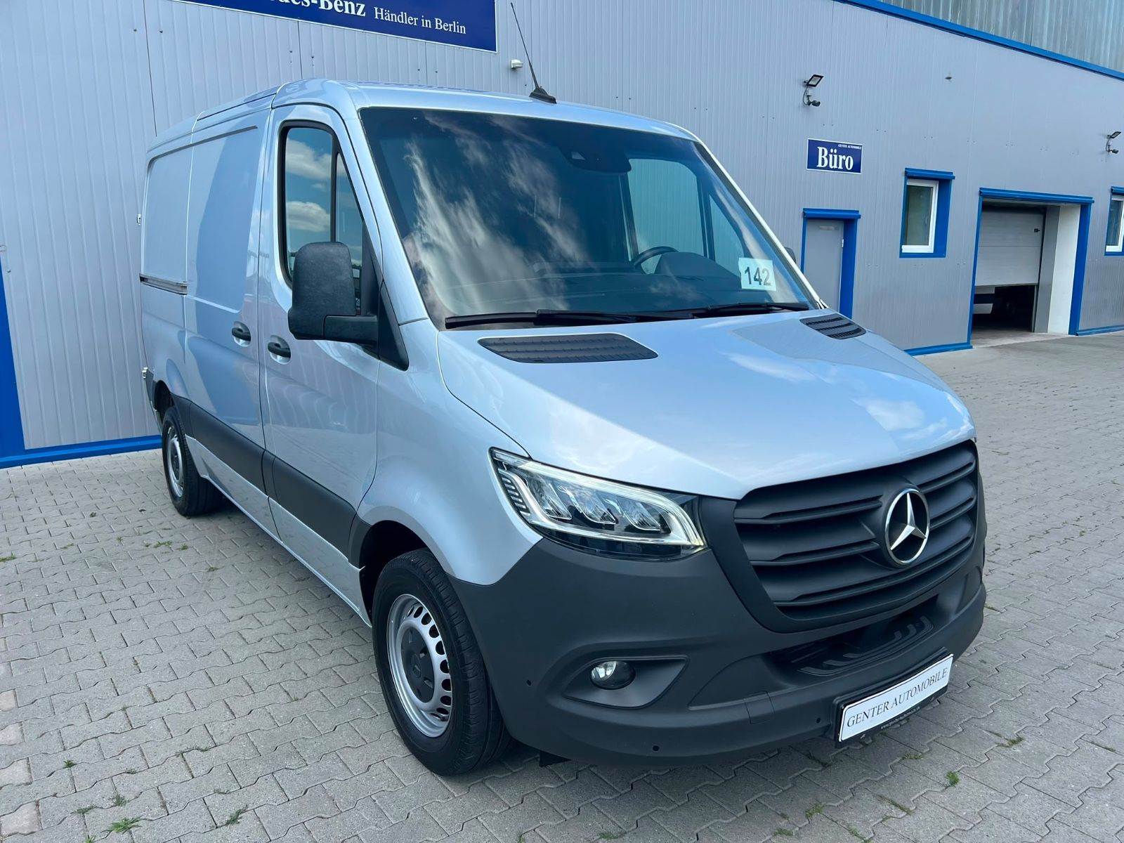 Mercedes-Benz Sprinter 314 AUTOMATIK NAVI TOTWINKEL KAMERA LED imagem 3