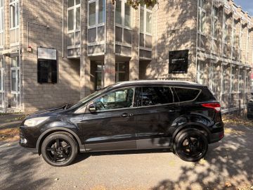 Ford Kuga - 2