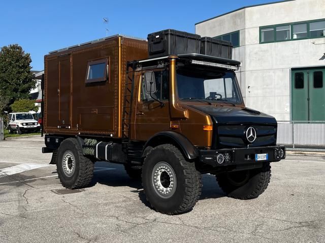 Mercedes-Benz MERCEDES-BENZ Unimog U1300