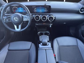Mercedes A 180 - 12
