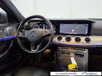 Mercedes E 200 - 9