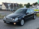 Mercedes-Benz E 280 Limousine *Navi*Schiebedach*2.Hand* - schwarze Mercedes-Benz E 280